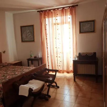 בית הארחה La Casa In Piazza *