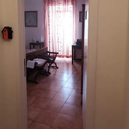 La Casa In Piazza בית הארחה גוביו
