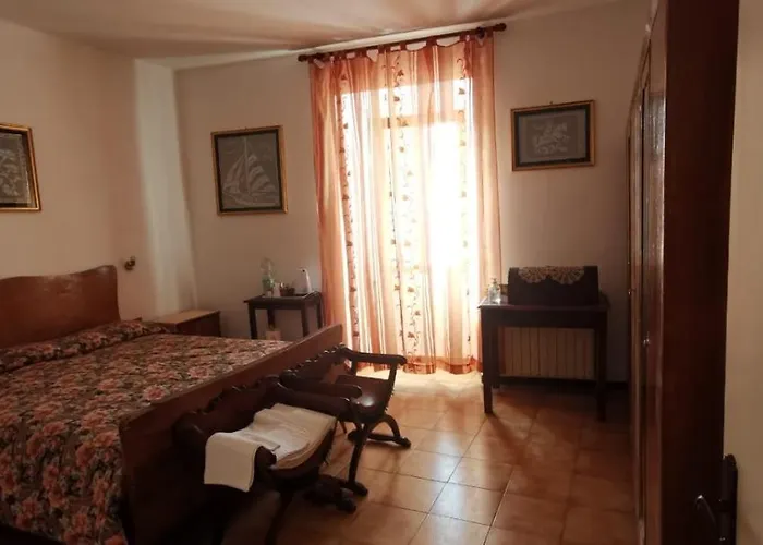 招待所 La Casa In Piazza 3*