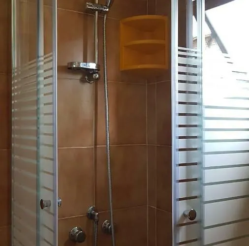 La Casa In Piazza 3* 古比奥